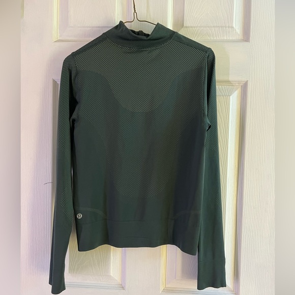 Lululemon swiftly Relaxed half zip long sleeve - Picture 2 of 4